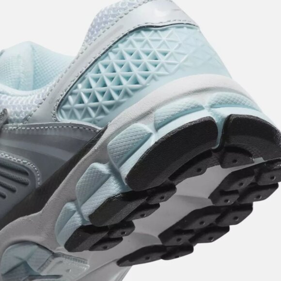 Nike Vomero 5 Pure Platinum Glacier Blue Wolf Grey Metallic (GS) - Picture 7 of 8